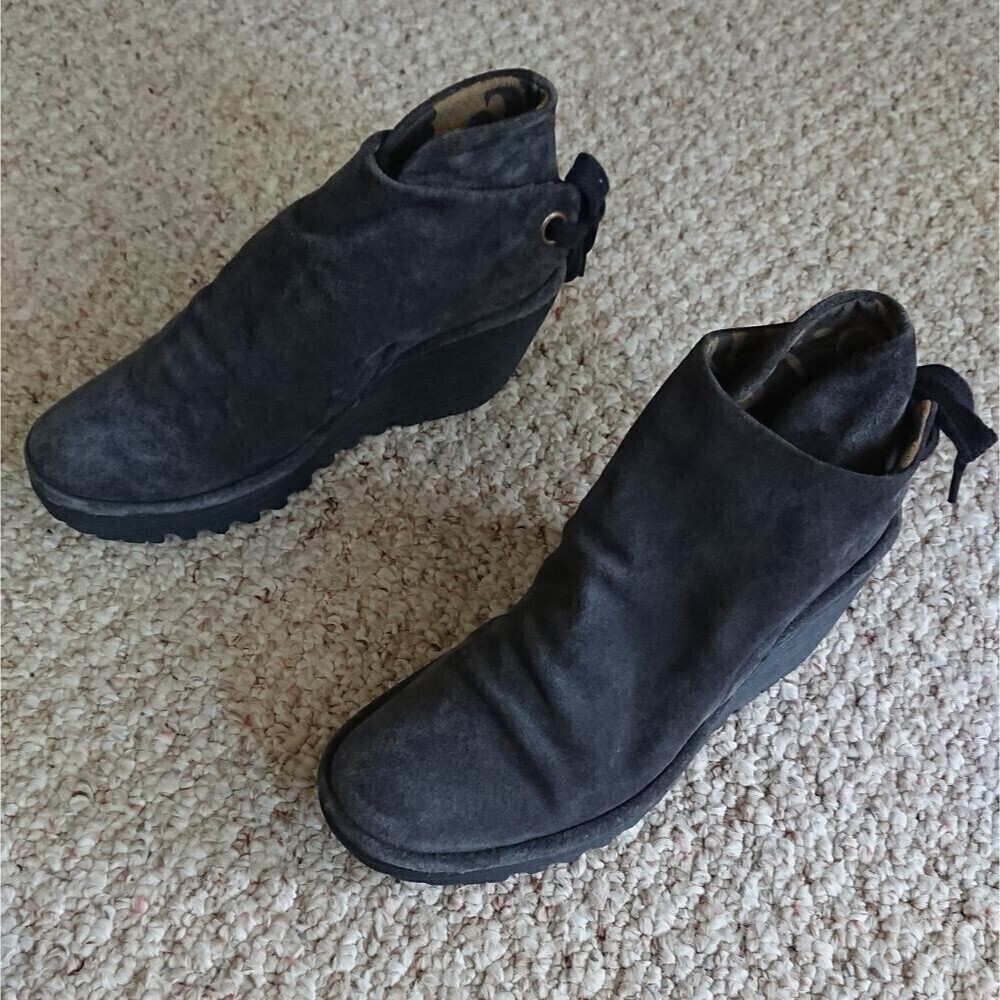Fly London Yebi Ruched Suede Wedge Booties Shoes Gray Size 36.5